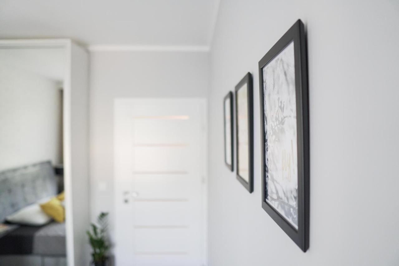 ורשה Vizzit Us Premium Apartments מראה חיצוני תמונה