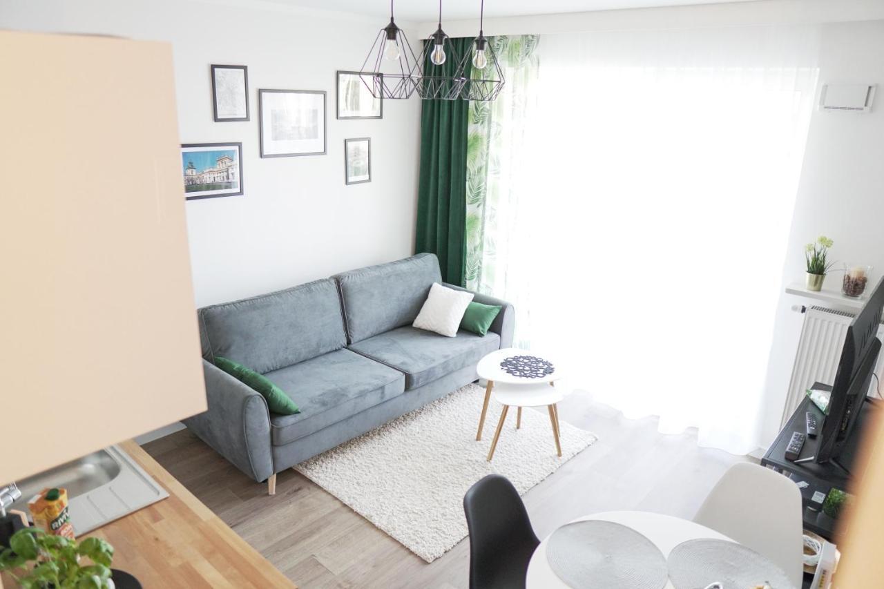 ורשה Vizzit Us Premium Apartments מראה חיצוני תמונה