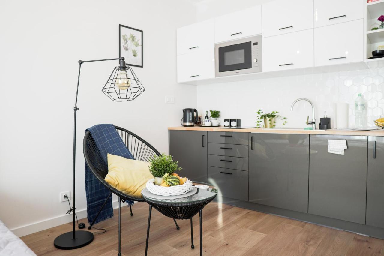 ורשה Vizzit Us Premium Apartments מראה חיצוני תמונה
