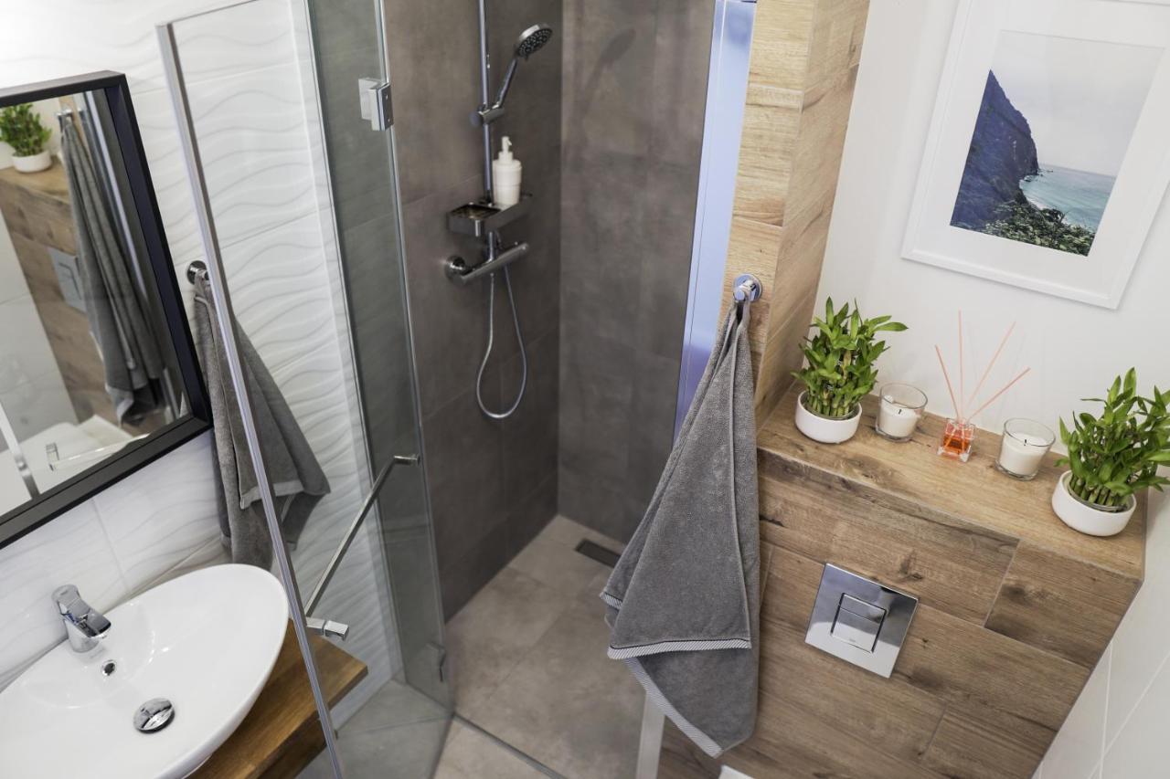 ורשה Vizzit Us Premium Apartments מראה חיצוני תמונה